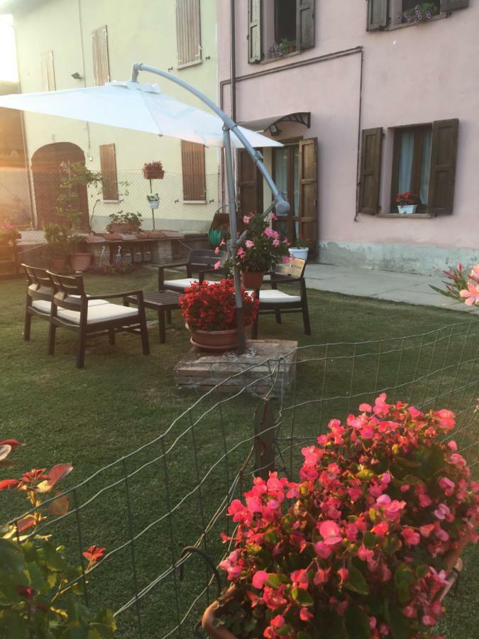 B&B Happiness In The Country Brescello Extérieur photo