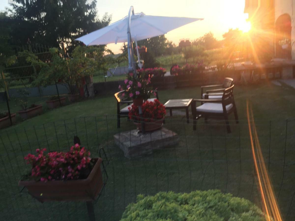 B&B Happiness In The Country Brescello Extérieur photo
